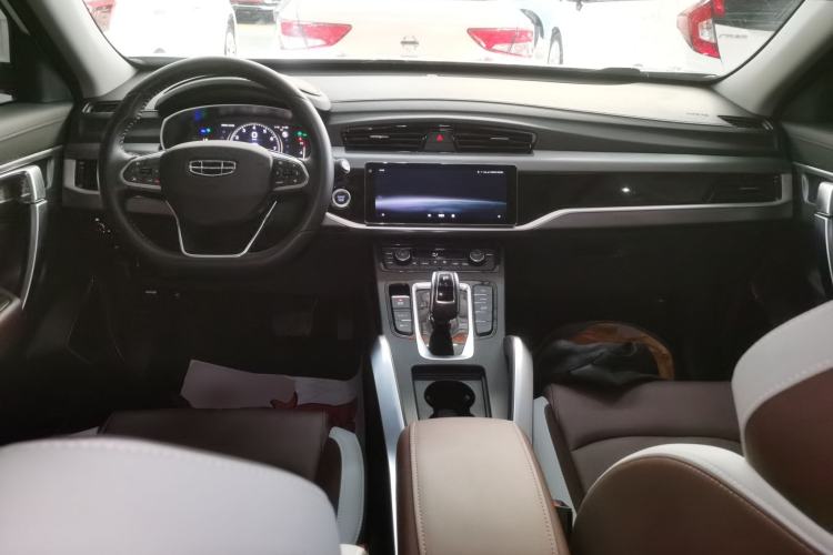 Used Geely Auto Emgrand X7 Sport 2022 1.8TD DCT Zhiya Trim
