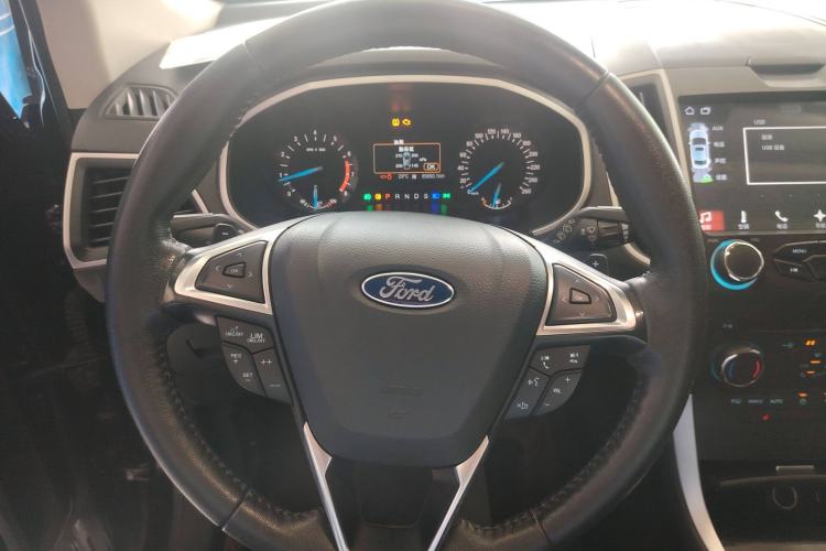 Used Ford Edge 2018 Facelifted EcoBoost 245 Two-Wheel Drive Platinum Edition 5 Seats China VI Standard
