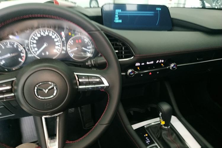 Used Mazda Mazda 3 Axela 2025 Model, 2.0L Automatic, Quality Excellence Edition