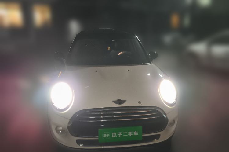 Used  MINI 2016 1.5T COOPER Pioneer Edition Five-Door Model