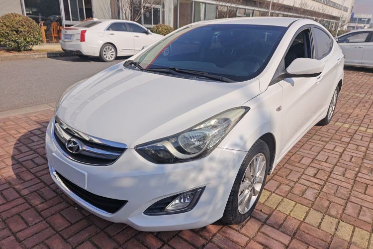 Used Hyundai Elantra 2015 1.6L Automatic Fashion Model