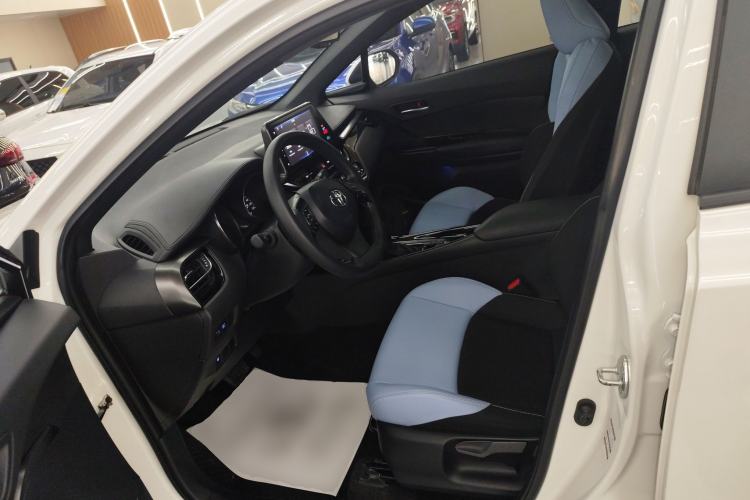 Used Toyota IZOA 2020 2.0L Yi Xiang CARE