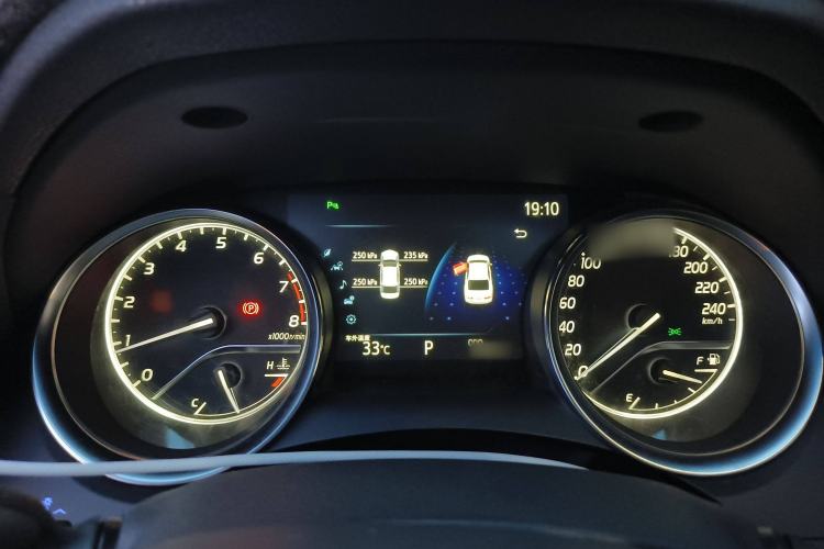 Used Toyota Camry 2019 2.0G Luxury Edition China VI Standard