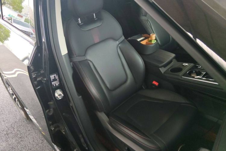 Used GAC Trumpchi EMKOO 2022 2.0T Neutron Star Max Edition
