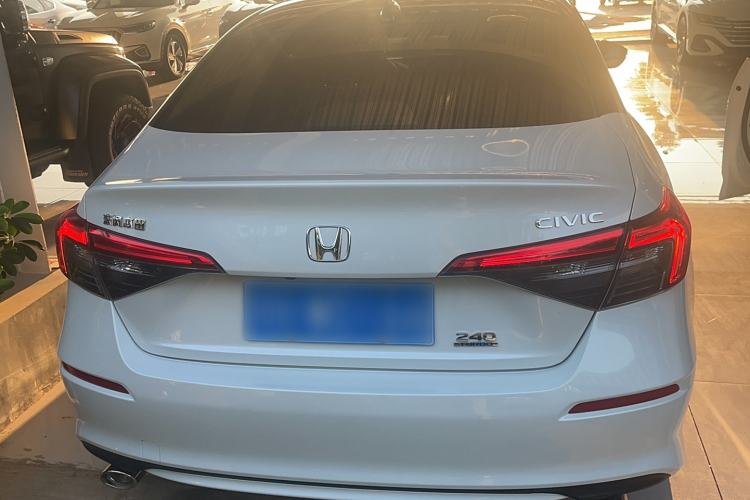 Used Honda Civic 2023 240TURBO CVT Dynamic · Center Stage Special Edition
