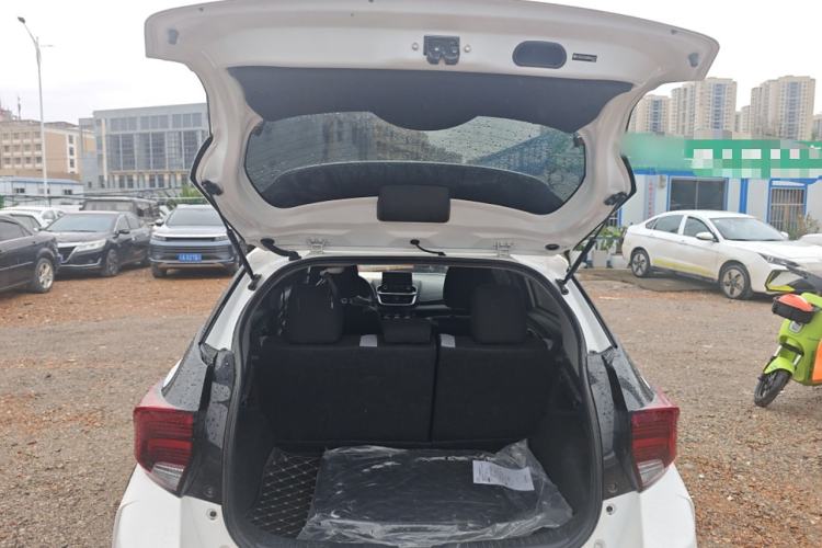 Used Toyota YARiS L 2022 X-Trail 1.5L CVT Leading PLUS Edition
