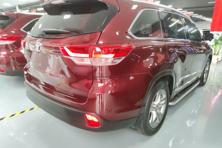 Used Toyota Highlander 2018 2.0T Four-Wheel Drive Luxury Edition 7 Seats China V Emission Standard
