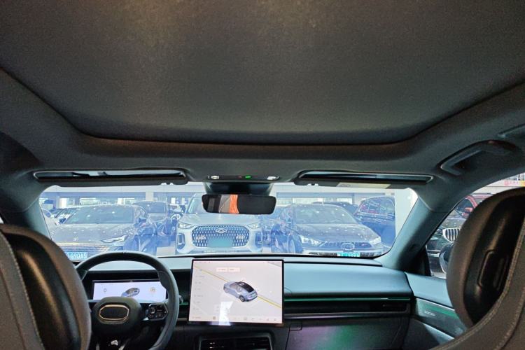 Used Lynk & Co 07 2024 EM-P 126 Long-Range Halo
