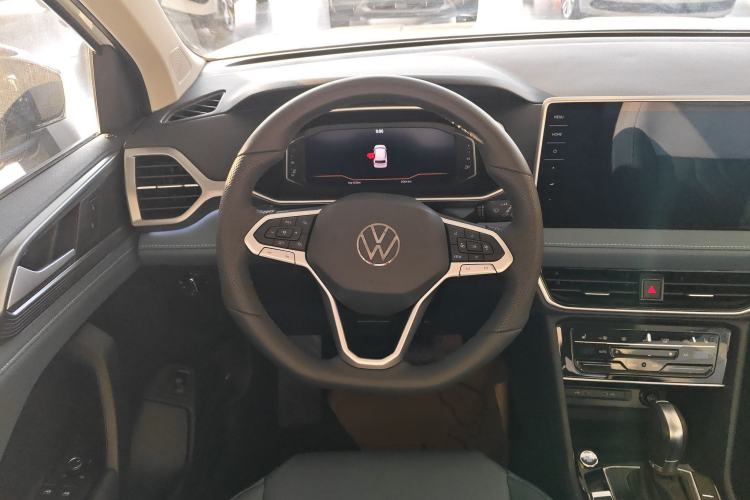 Used Volkswagen Tharu 2024 300TSI Two-Wheel-Drive Moon Luxury Edition
