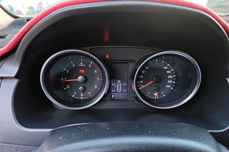 Used Haval H6 2015 Sport Edition 1.5T Automatic Two-Wheel Drive Luxury Model
