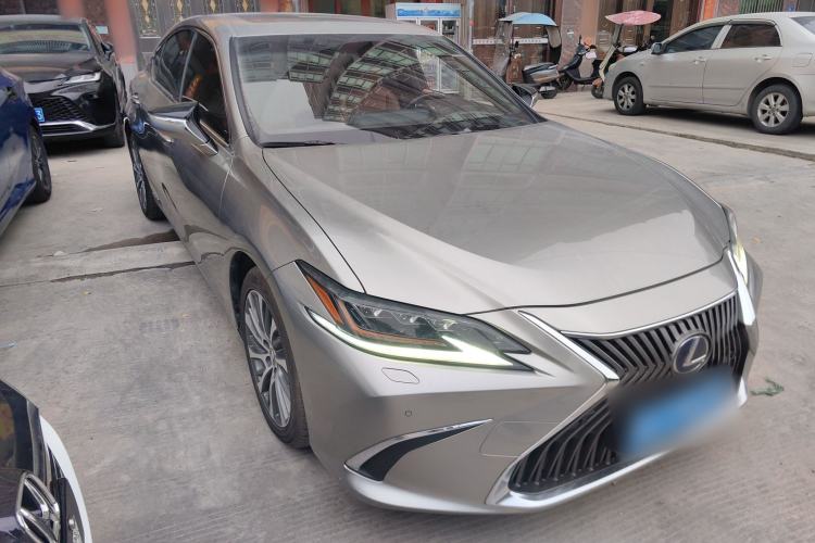 Used Lexus ES 2018 300h Premium Edition China V Standard