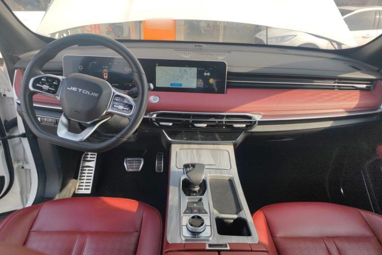 Used JETOUR X70 PRO 2023 1.5T DCT Comfort Edition 5 Seats
