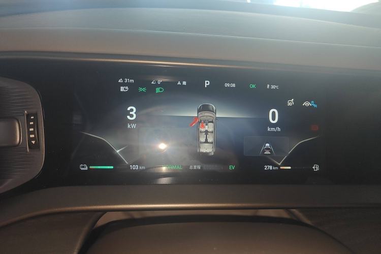 Used Denza D9 2022 DM-i 970 Four-Wheel Drive Flagship Model
