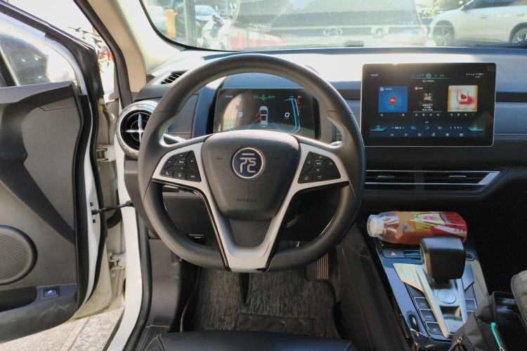 Used BYD Yuan New Energy 2019 EV535 Smart Connect Trendsetting Model

