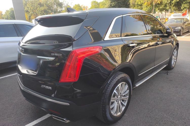 Used Cadillac XT5 2018 25T Luxury Model
