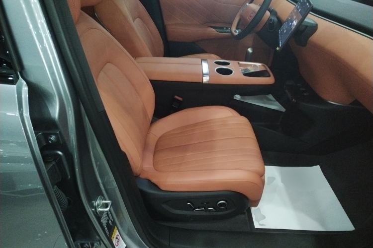 Used  E07 2025 Extended-Range Two-Wheel Drive 39 kWh Max Intelligent Driving Version