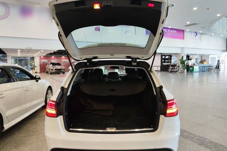 Used Mercedes-Benz C-Class 2018 C 200 Estate
