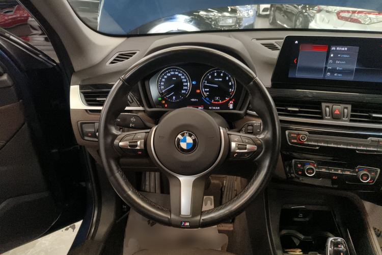 Used BMW X1 2022 sDrive25Li Leading Model
