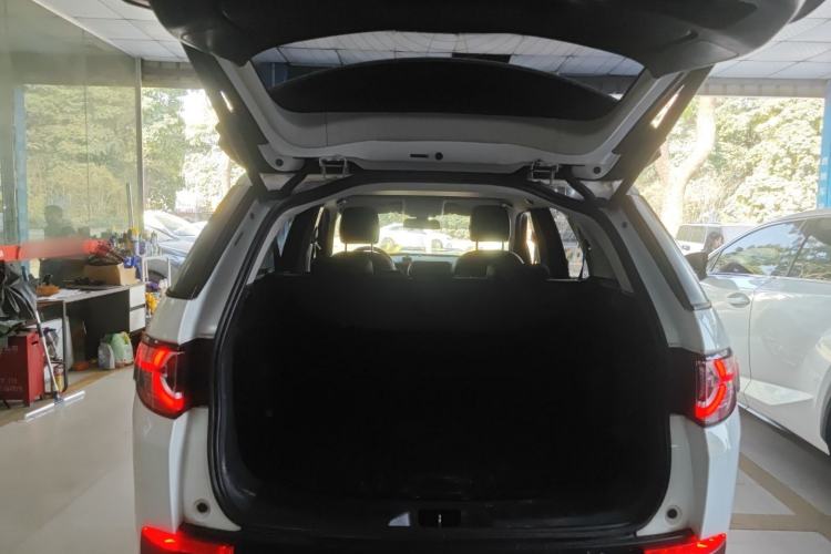 Used Land Rover Discovery Sport 2019 240 PS SE Version China VI Standard