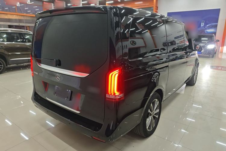 Used Mercedes-Benz V-Class 2020 V 260 Avantgarde Edition
