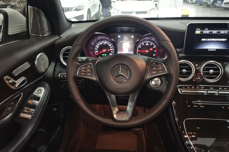 Used Mercedes-Benz GLC 2018 Facelift GLC 260 4MATIC Luxury Edition