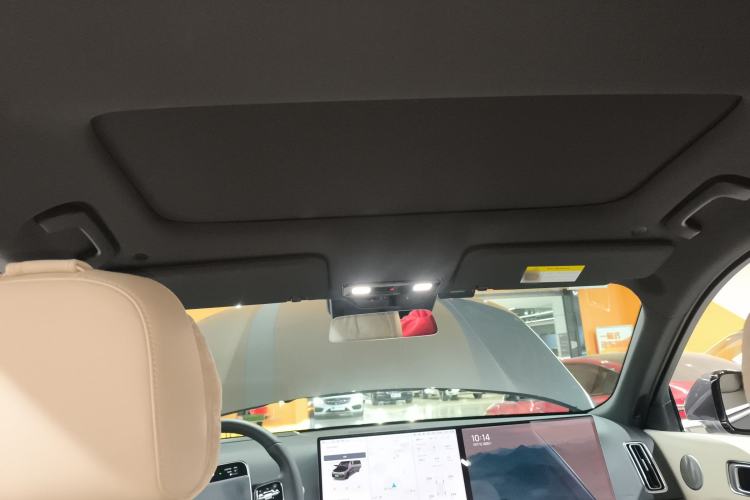 Used Li Auto L8 2023 Pro Model
