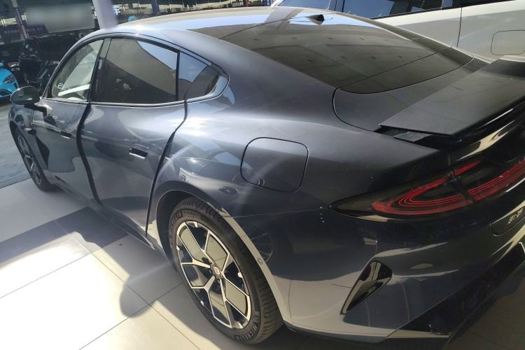 Used  SU7 2024 Rear-Drive Ultra-Long Range Advanced Pro-Level Intelligent Driving Version
