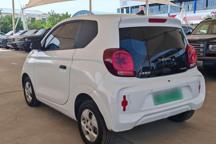 Used Roewe Clever 2021 302 km New Four-Seater Super-Efficient Version
