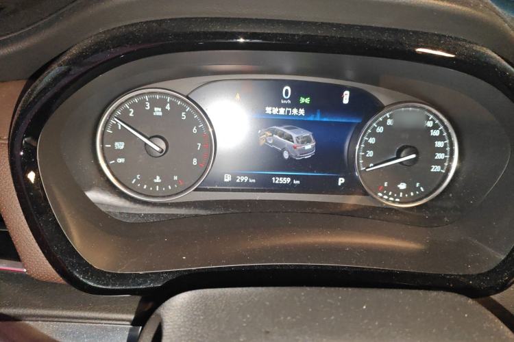 Used Buick GL8 2021 Land Cruiser Executive Class 652T Comfort Model
