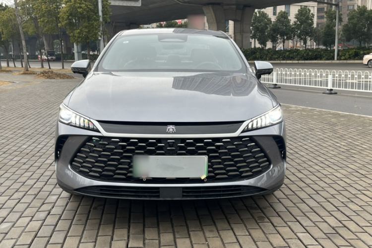 Used BYD Qin PLUS 2025 DM-i Smart Drive 55KM Beyond Model
