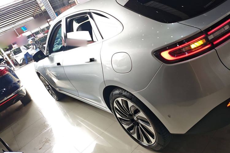 Used Hima AITO M5 2022 Extended-Range Four-Wheel Drive Performance Version
