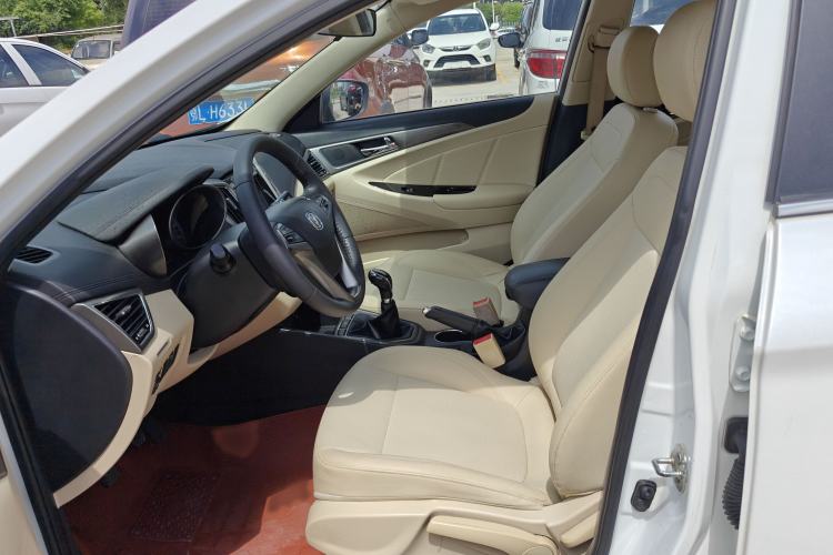 Used Changan Eado 2016 1.6L Manual Fashion Edition
