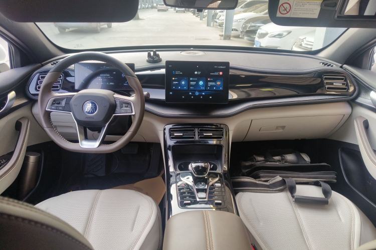 Used BYD Qin PLUS 2024 HONOR Edition DM-i 55KM Leading Model
