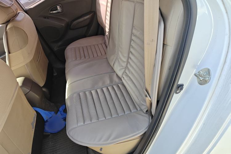 Used Hyundai ix35 2015 2.0L Automatic 2WD Smart Type China IV
