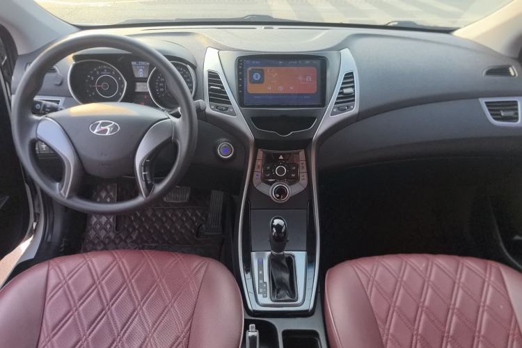 Used Hyundai Elantra 2015 1.6L Automatic Leading Model
