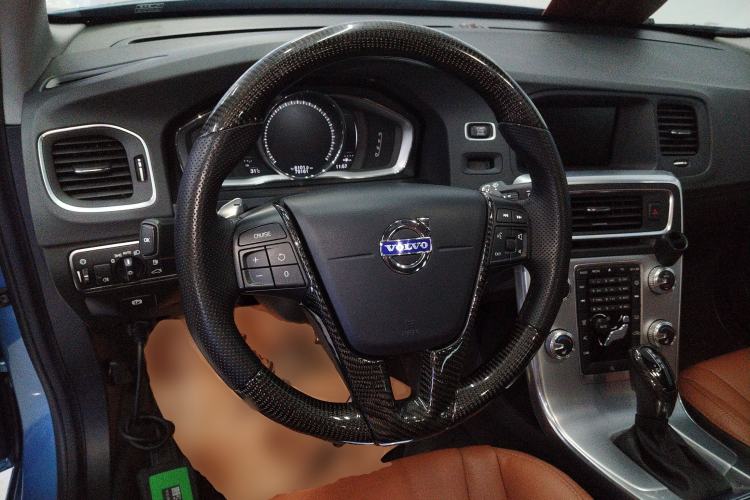 Used Volvo V60 2017 T5 Zhiyi Edition China V Standard
