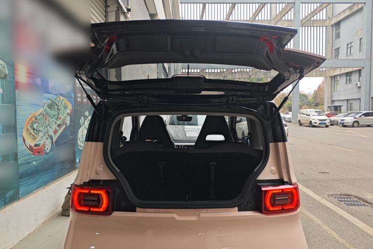 Used Wuling Hongguang MINIEV 2022 Macaron Premium Model – Lithium Iron Phosphate
