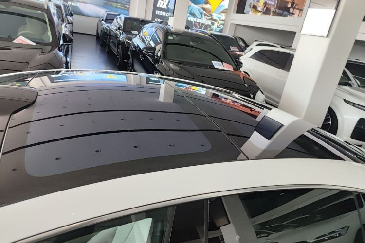 Used Hima Luxeed S7 2025 855 km Max
