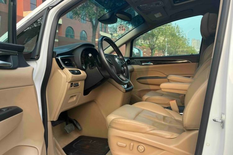 Used Buick GL8 2017 ES 28T Flagship Model China V Standard
