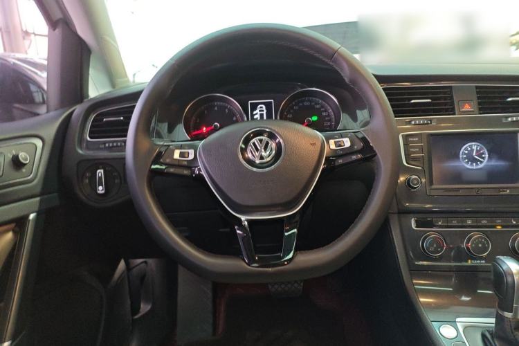 Used Volkswagen Golf 2017 230TSI Automatic Luxury Million-Vehicle Commemorative Edition