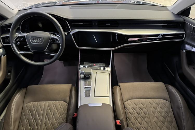 Used Audi A7L 2022 45 TFSI quattro S-line Visionary Crystal Package
