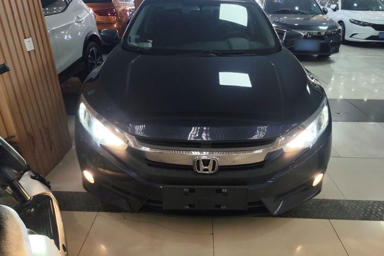 Used Honda Civic 2016 220TURBO CVT Luxury Edition
