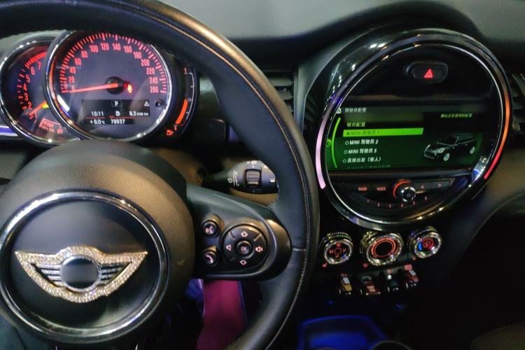 Used  MINI 2018 1.5T COOPER Classic Edition
