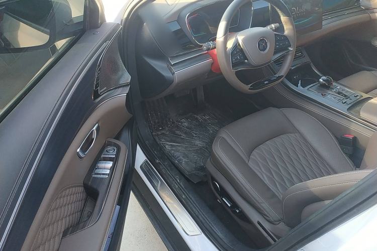 Used BYD Han 2022 DM-i 121KM Prestige Model
