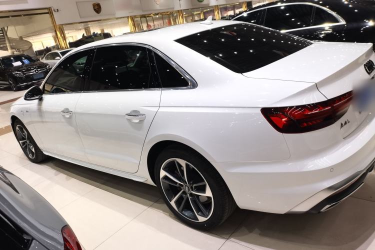 Used Audi A4L 2024 40 TFSI Fashion Dynamic Model
