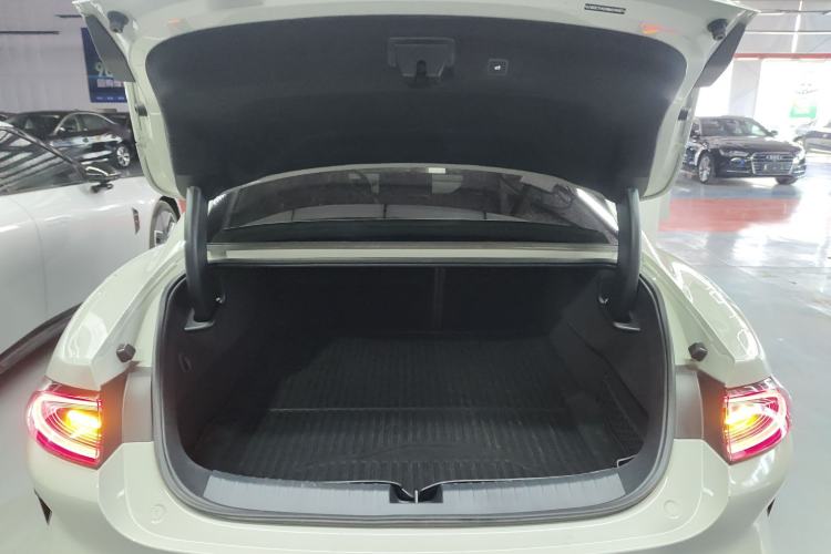 Used  SU7 2024 Rear-Drive Long-Range Intelligent Driving Version