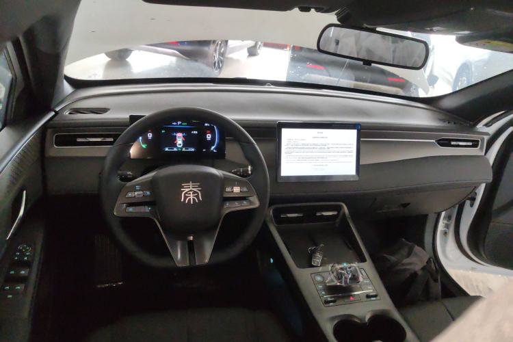 Used BYD Qin PLUS 2025 DM-i Smart Drive 55KM Leading Model
