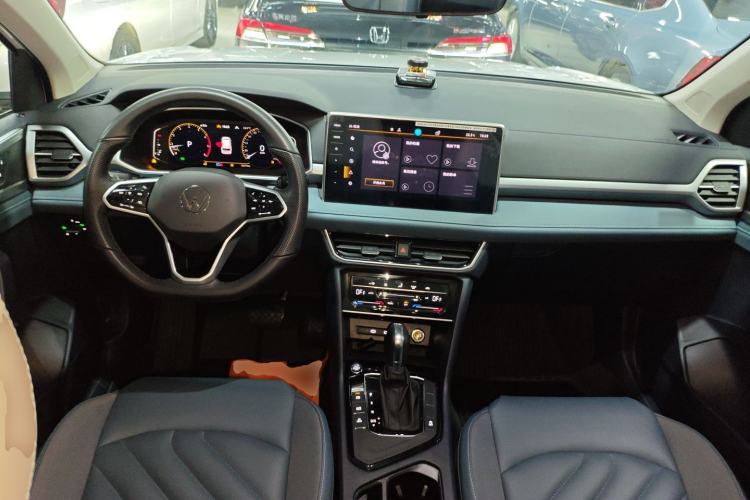 Used Volkswagen Tharu 2023 300TSI Two-Wheel-Drive Full Moon Edition