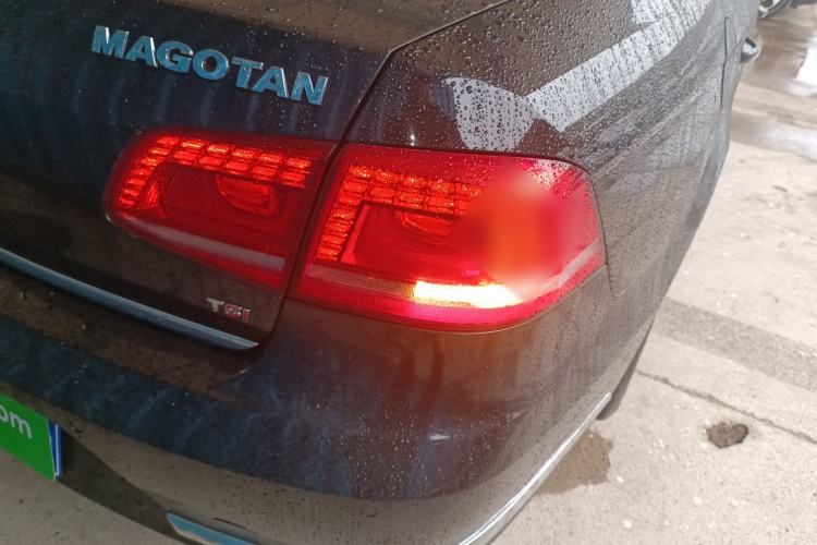 Used Volkswagen Magotan 2015 Facelift 1.8TSI Luxury Model