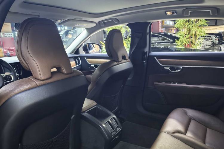 Used Volvo S90 2020 T5 Zhiyi Luxury Edition

